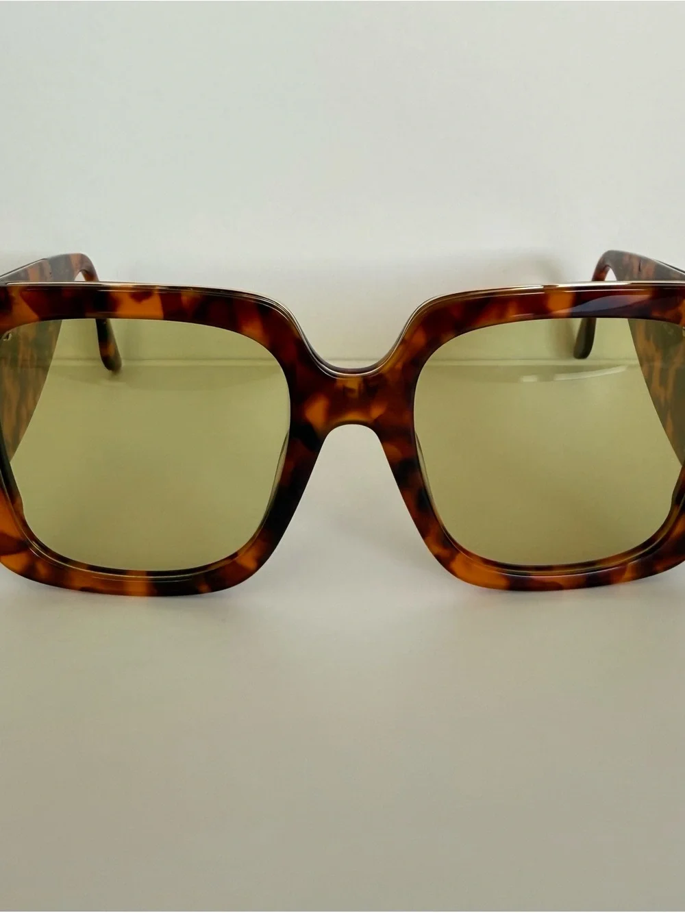 NEW!!! MO women oversized sunglasses European brand Retail 275$
